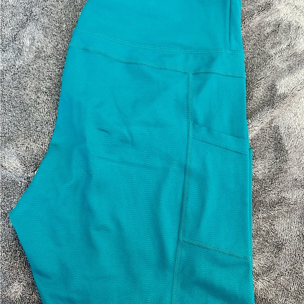Zyia’s Emerald Vibrations Pocket Light n Tight Leggings (Size 16/18)